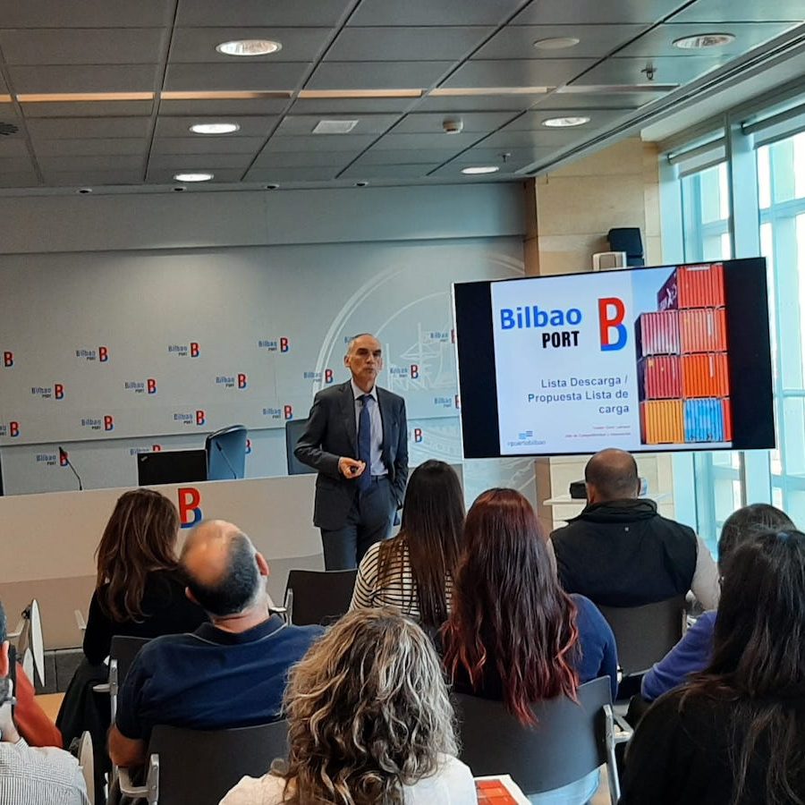 Aurkezpeneko une batean